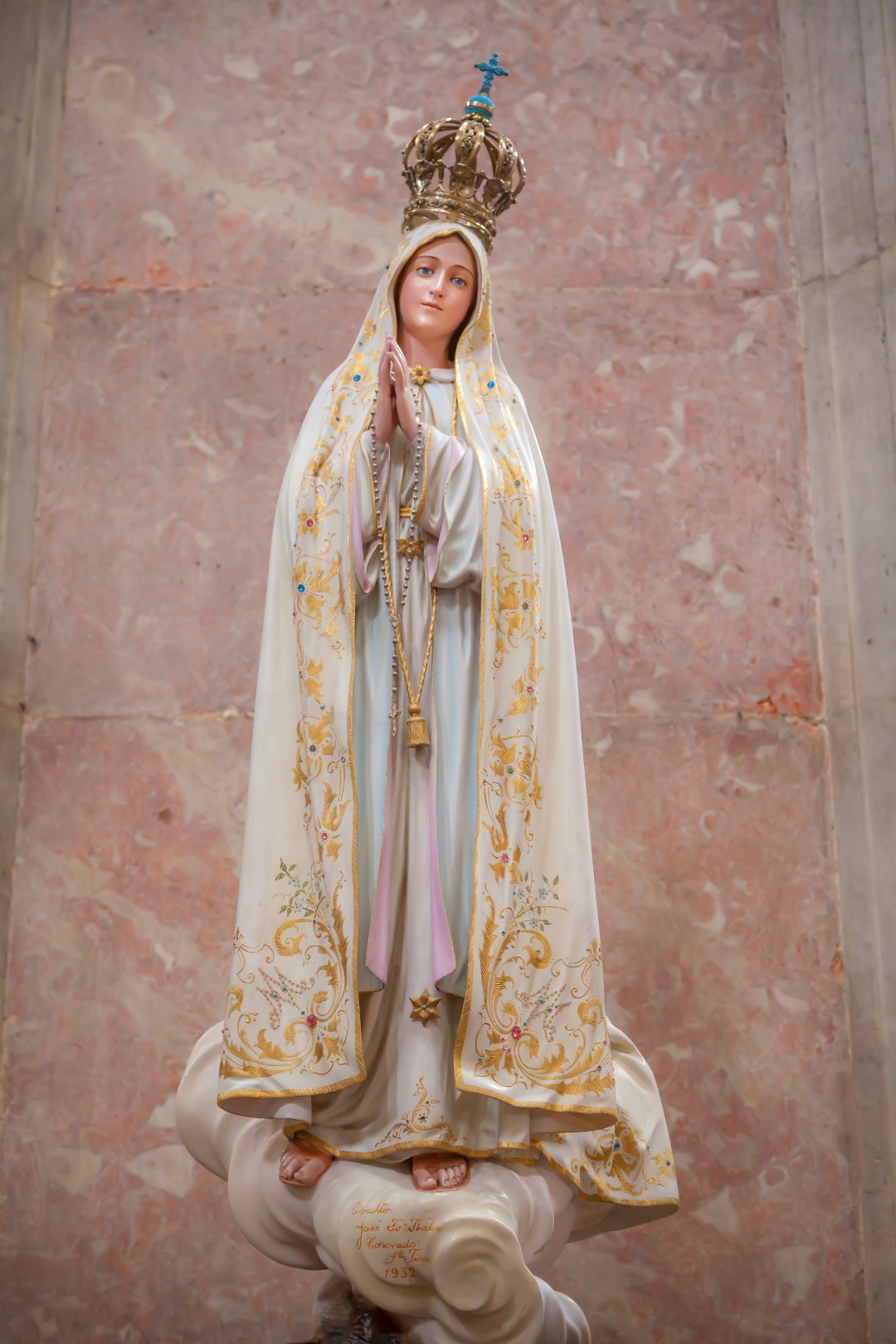 To Jesus Through Mary: The Analogy Of The Two Hearts - Living Fatima